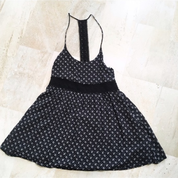 Lucca Couture Floral Lace T-Strap Back Dress S - Picture 2 of 4